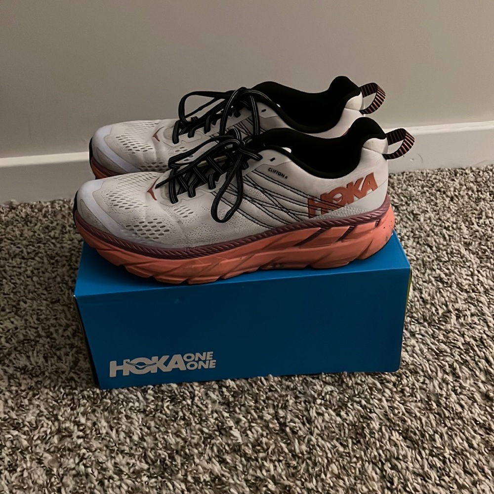Hoka One One - Clifton 6